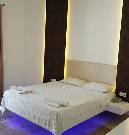 Safir Hotel Bitez Extérieur photo